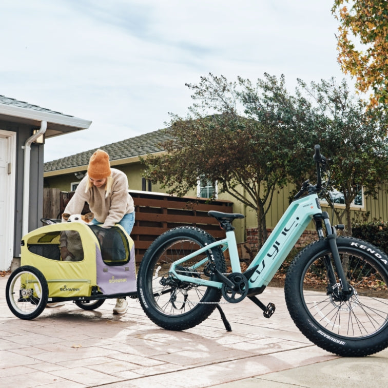 Cyrusher Aura electric bike on a ride 1